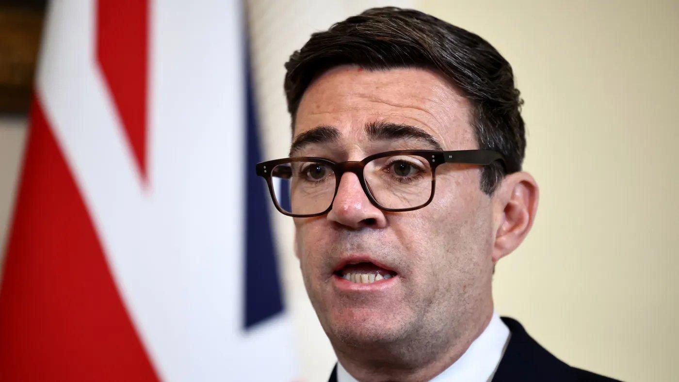 太阳报:英国首相伯纳姆下令扩大曼城关系调查